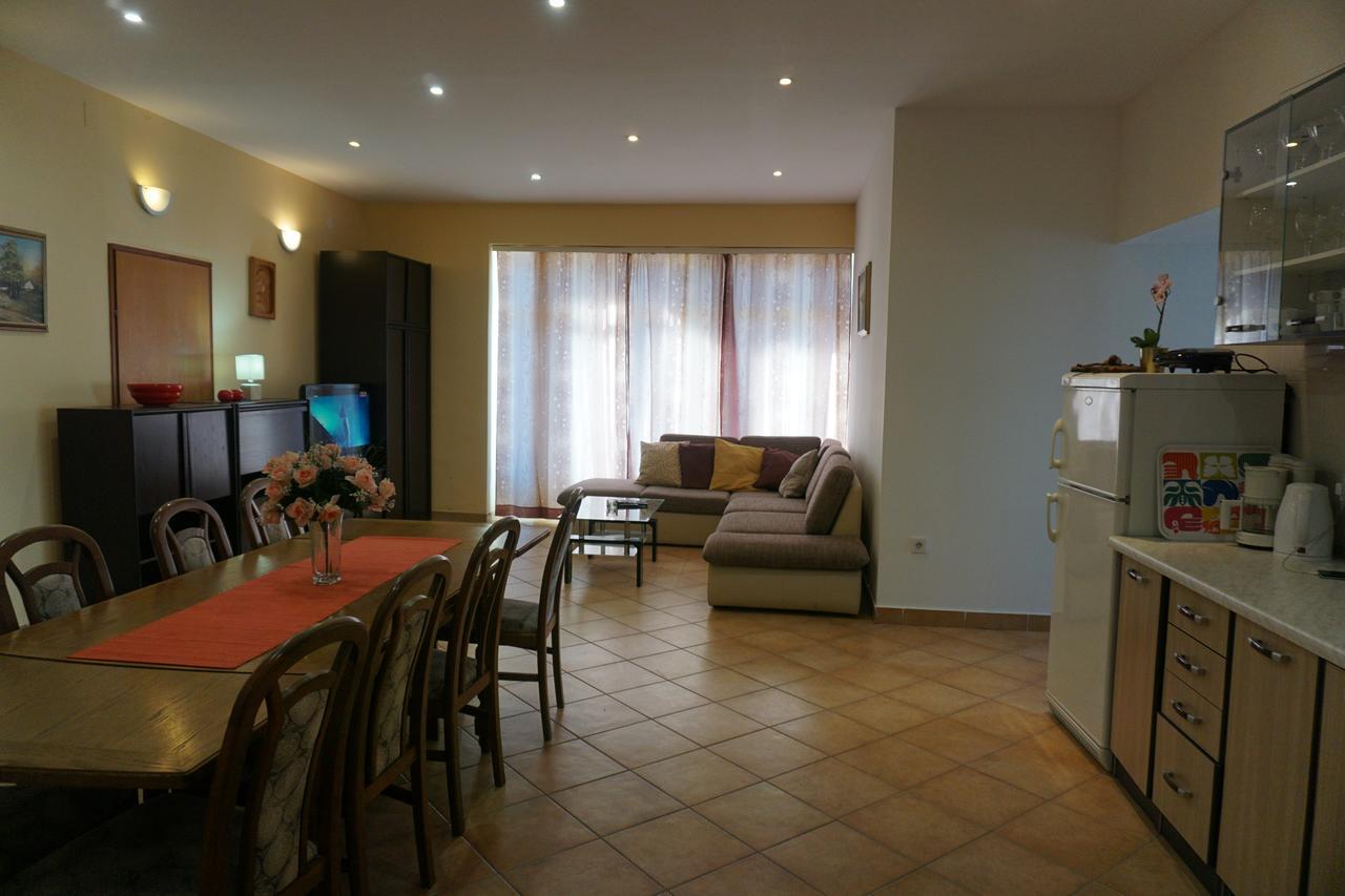 Apartments Ivancic Novi Vinodolski Exterior photo